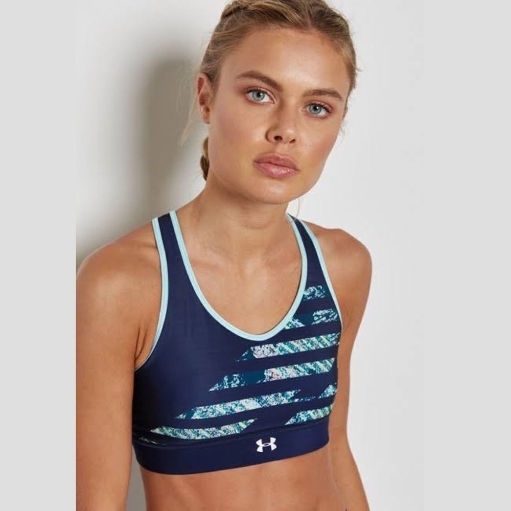 Under Armour Reversible Sports Bra Size Medium